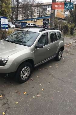 Внедорожник / Кроссовер Renault Duster 2013 в 