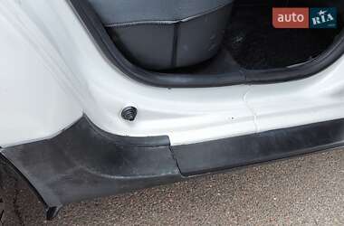 Позашляховик / Кросовер Renault Duster 2012 в 