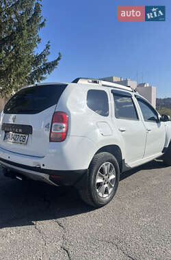 Позашляховик / Кросовер Renault Duster 2017 в 