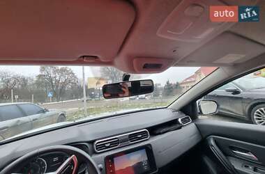 Позашляховик / Кросовер Renault Duster 2022 в 