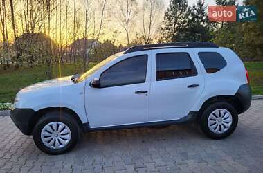 Позашляховик / Кросовер Renault Duster 2013 в 