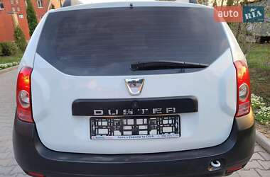 Позашляховик / Кросовер Renault Duster 2013 в 
