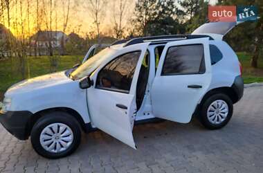 Позашляховик / Кросовер Renault Duster 2013 в 