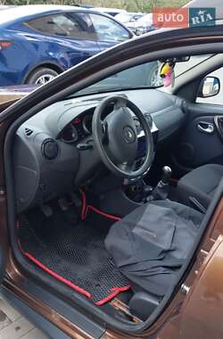 Внедорожник / Кроссовер Renault Duster 2011 в 