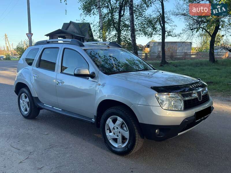 Внедорожник / Кроссовер Renault Duster 2011 в 