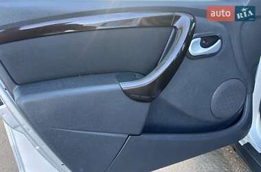 Внедорожник / Кроссовер Renault Duster 2011 в 