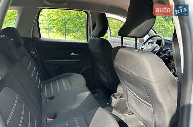 Позашляховик / Кросовер Renault Duster 2021 в 