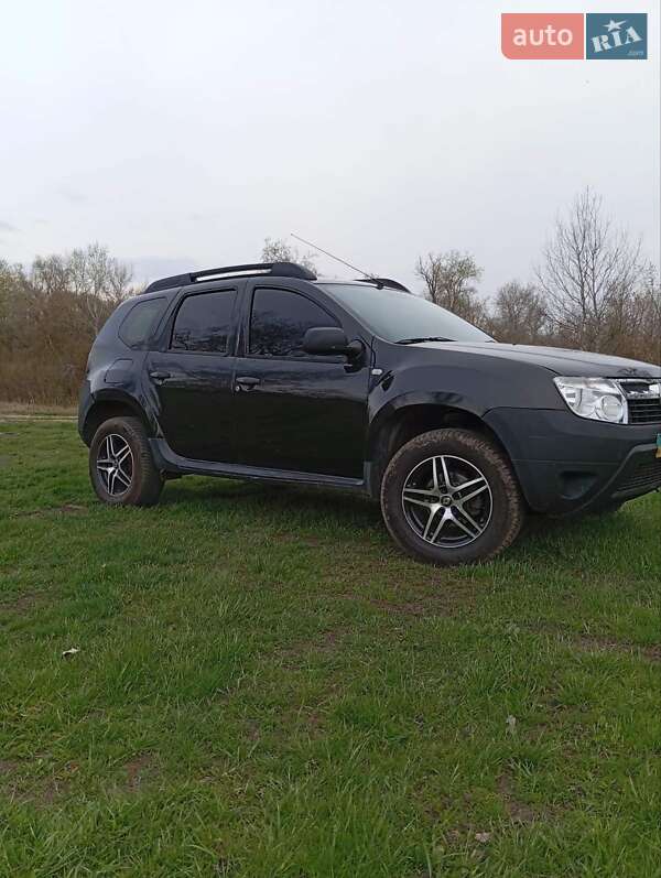 Внедорожник / Кроссовер Renault Duster 2011 в 