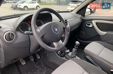 Внедорожник / Кроссовер Renault Duster 2013 в 