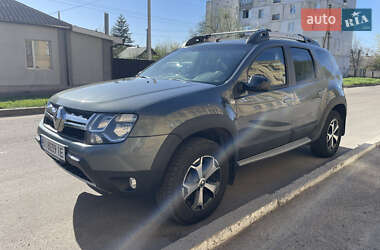 Внедорожник / Кроссовер Renault Duster 2017 в 