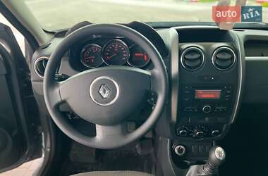 Внедорожник / Кроссовер Renault Duster 2015 в 