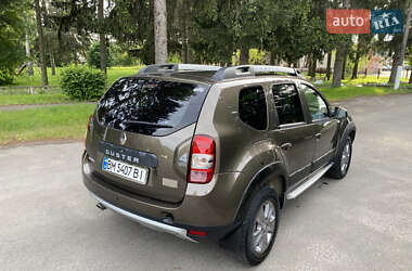 Внедорожник / Кроссовер Renault Duster 2017 в 