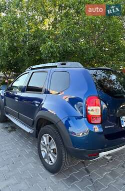 Внедорожник / Кроссовер Renault Duster 2017 в 