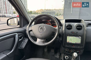 Позашляховик / Кросовер Renault Duster 2016 в 