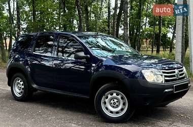 Внедорожник / Кроссовер Renault Duster 2014 в Ахтырке