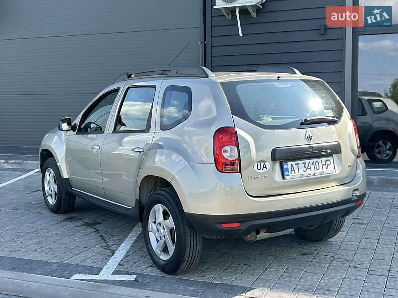 Позашляховик / Кросовер Renault Duster 2011 в Івано-Франківську