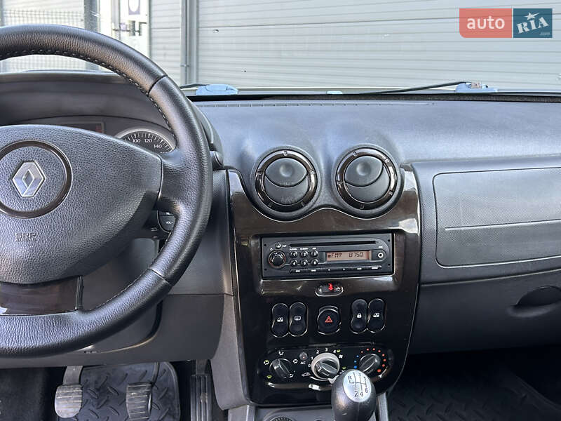 Позашляховик / Кросовер Renault Duster 2011 в Івано-Франківську