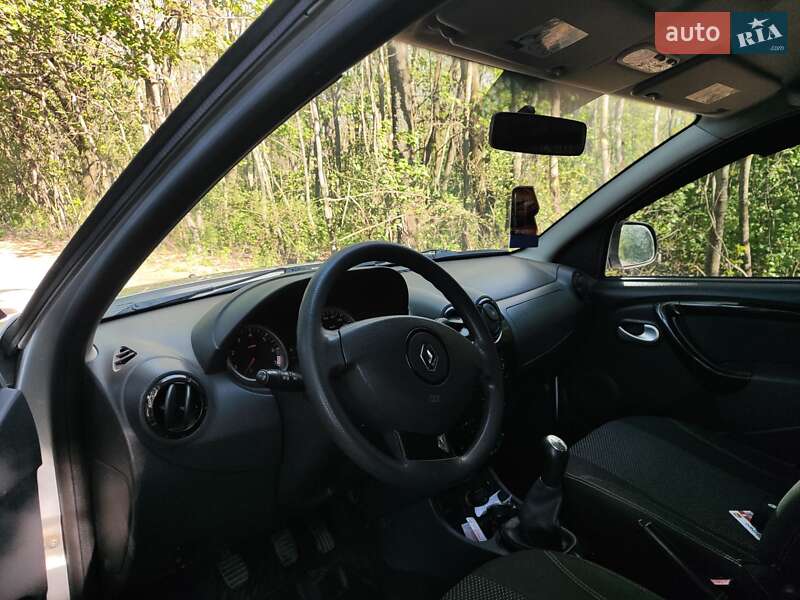 Внедорожник / Кроссовер Renault Duster 2011 в Крыжополе