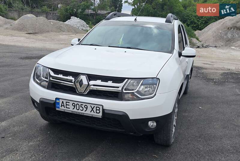 Позашляховик / Кросовер Renault Duster 2016 в Кам'янському