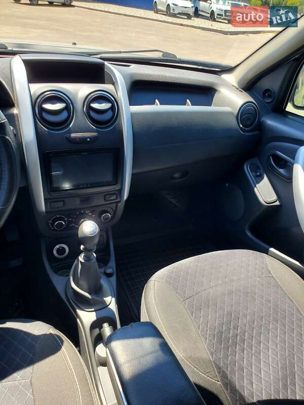 Внедорожник / Кроссовер Renault Duster 2015 в Кропивницком