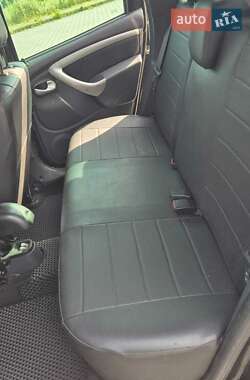 Внедорожник / Кроссовер Renault Duster 2013 в 