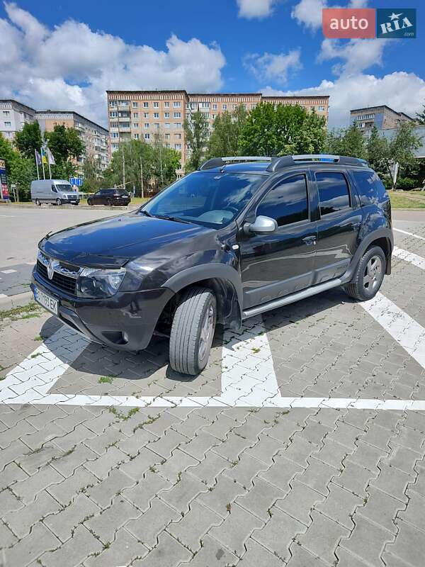 Внедорожник / Кроссовер Renault Duster 2013 в 