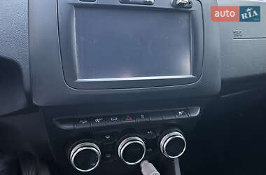 Внедорожник / Кроссовер Renault Duster 2018 в 