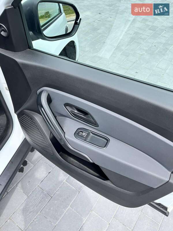 Внедорожник / Кроссовер Renault Duster 2023 в Мостиске