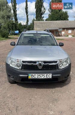 Внедорожник / Кроссовер Renault Duster 2013 в 