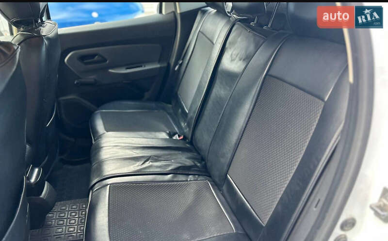 Внедорожник / Кроссовер Renault Duster 2018 в Кицмани фото 4 Внедорожник / Кроссовер Renault Duster 2018 в Кицмани