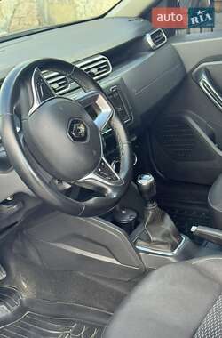 Внедорожник / Кроссовер Renault Duster 2019 в 