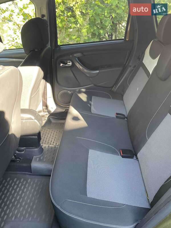 Внедорожник / Кроссовер Renault Duster 2017 в Катеринополе