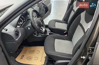 Внедорожник / Кроссовер Renault Duster 2017 в 