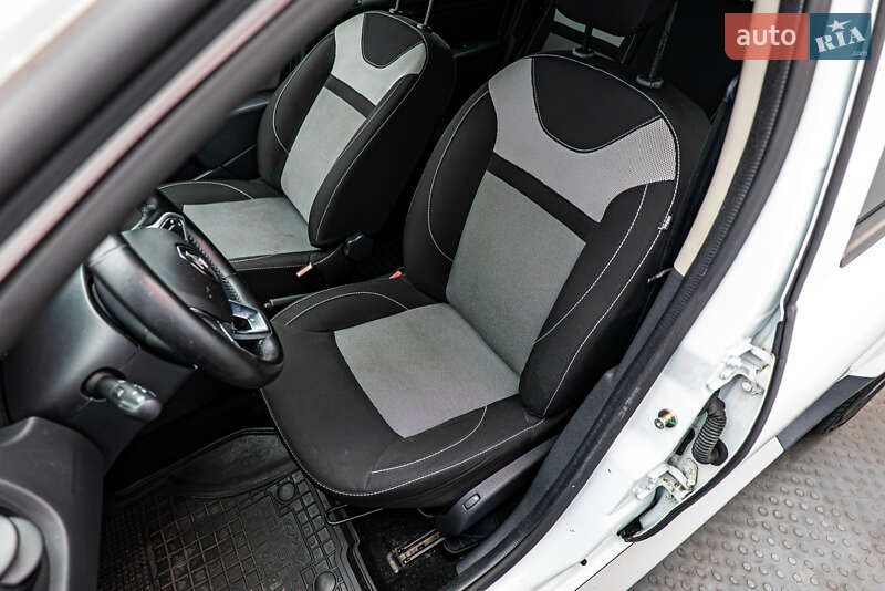 Внедорожник / Кроссовер Renault Duster 2017 в Киеве