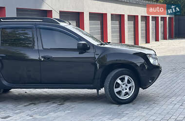 Позашляховик / Кросовер Renault Duster 2011 в 