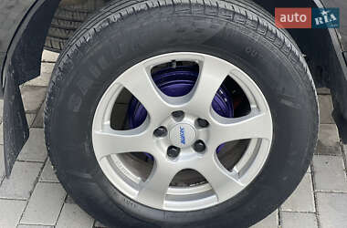 Позашляховик / Кросовер Renault Duster 2011 в 