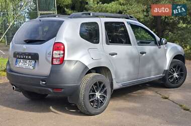 Внедорожник / Кроссовер Renault Duster 2015 в 