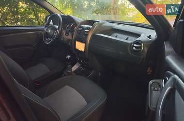 Внедорожник / Кроссовер Renault Duster 2017 в 