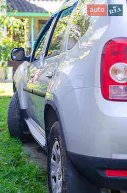 Внедорожник / Кроссовер Renault Duster 2011 в 