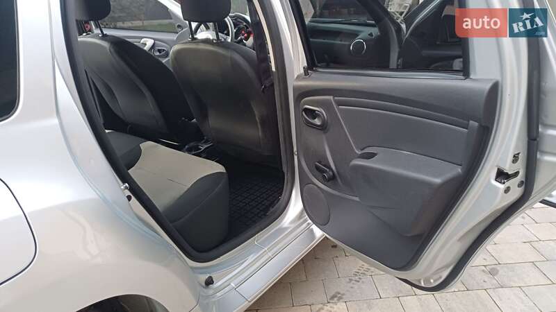 Позашляховик / Кросовер Renault Duster 2015 в Дрогобичі фото 60 Позашляховик / Кросовер Renault Duster 2015 в Дрогобичі