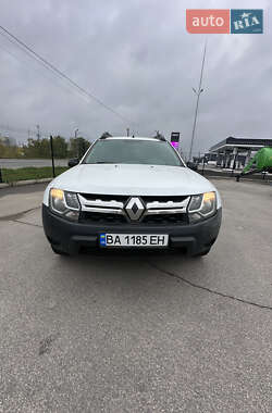 Внедорожник / Кроссовер Renault Duster 2017 в 