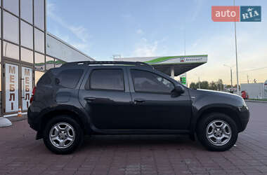 Внедорожник / Кроссовер Renault Duster 2017 в 