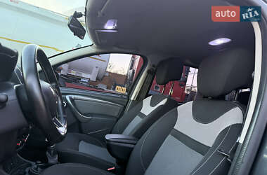 Внедорожник / Кроссовер Renault Duster 2017 в 