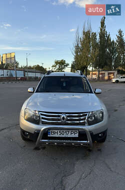 Внедорожник / Кроссовер Renault Duster 2013 в 