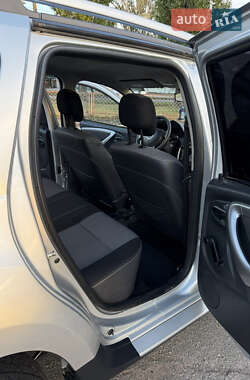 Внедорожник / Кроссовер Renault Duster 2013 в 