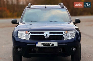 Внедорожник / Кроссовер Renault Duster 2010 в Мене