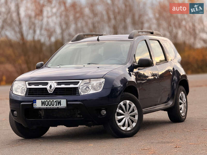 Внедорожник / Кроссовер Renault Duster 2010 в Мене