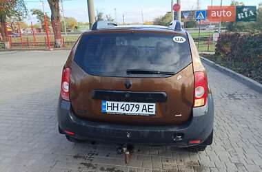 Внедорожник / Кроссовер Renault Duster 2011 в 