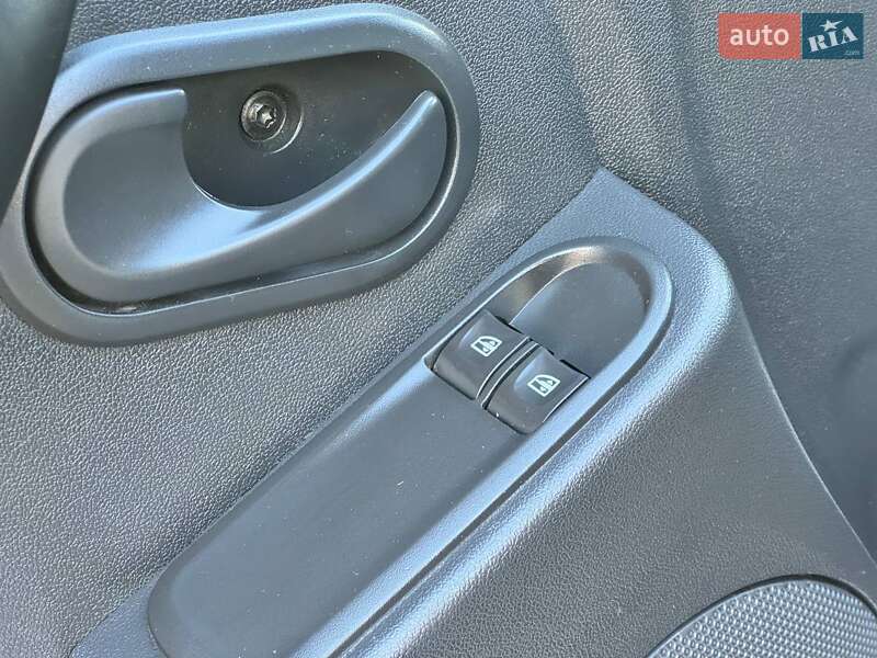 Внедорожник / Кроссовер Renault Duster 2017 в Ахтырке фото 23 Внедорожник / Кроссовер Renault Duster 2017 в Ахтырке