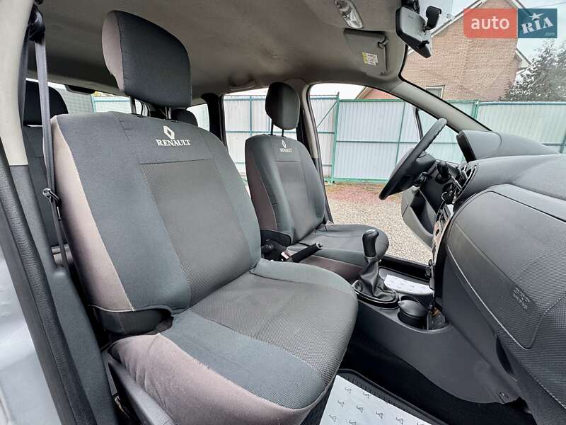 Внедорожник / Кроссовер Renault Duster 2011 в Сумах